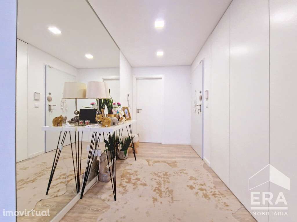 Apartamento T4 com garagem em zona de Urbanização Quinta de S.Tomé, Co - Grande imagem: 5/17