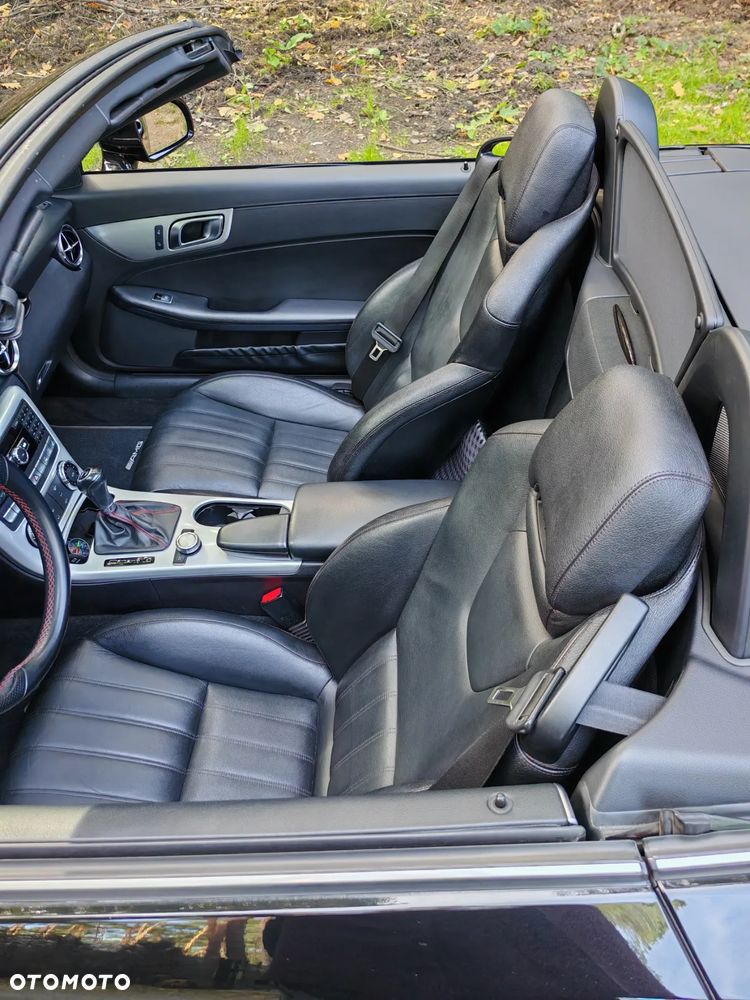 Mercedes-Benz SLK 200 (BlueEFFICIENCY) 7G-TRONIC - 36