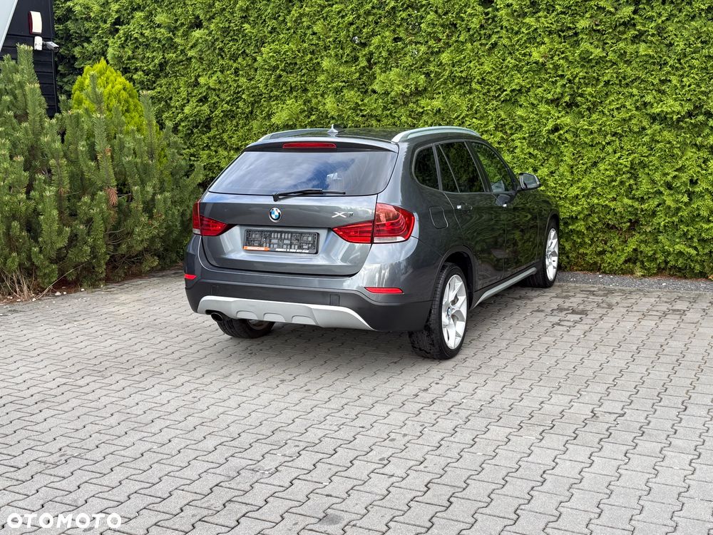 BMW X1 xDrive18d xLine - 4