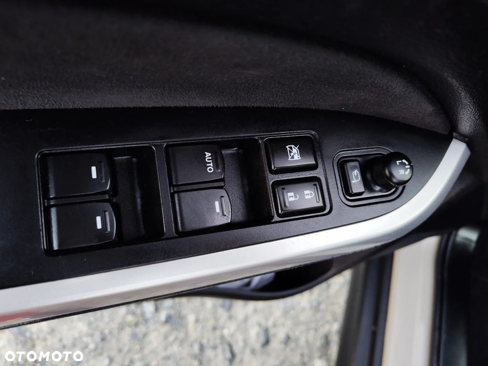 Suzuki Vitara 1.6 DDiS (4x4) Allgrip Comfort+ - 20
