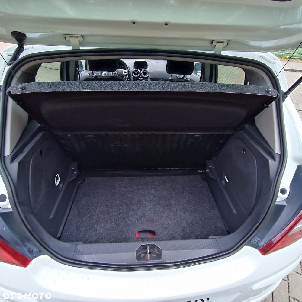 Opel Corsa 1.4 16V Sport - 32
