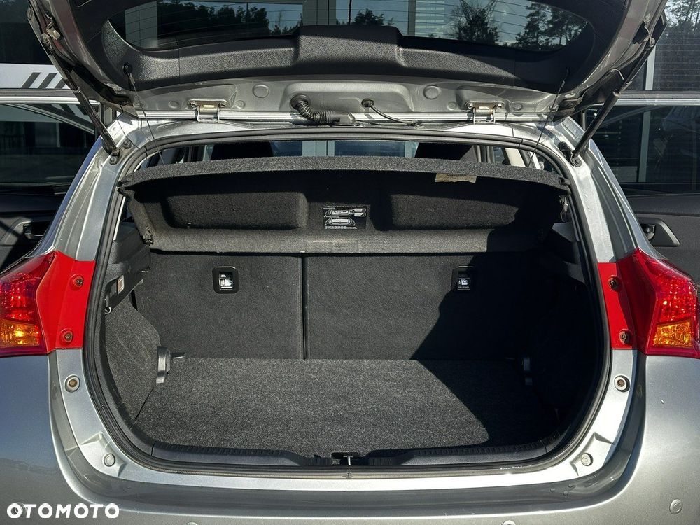 Toyota Auris 1.6 Valvematic Multidrive S Life Plus - 33