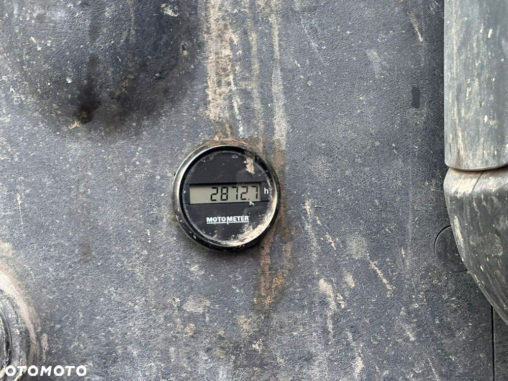 Hyundai 235LCR-9A - 10