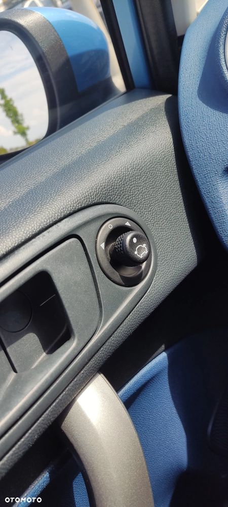 Ford Fiesta 1.25 Ambiente - 20