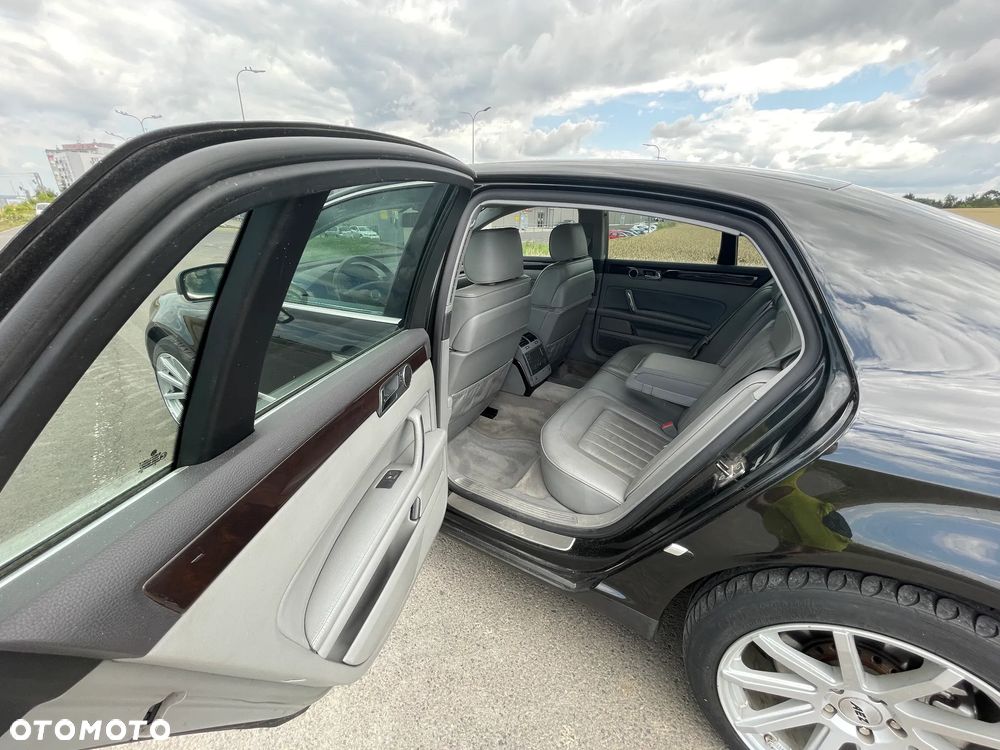 Volkswagen Phaeton 4.2 V8 4Mot (5 os.) - 19
