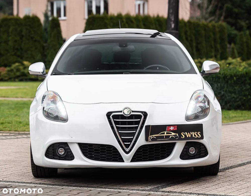 Alfa Romeo Giulietta 1.8 TBi 16V Quadrifoglio Verde - 4