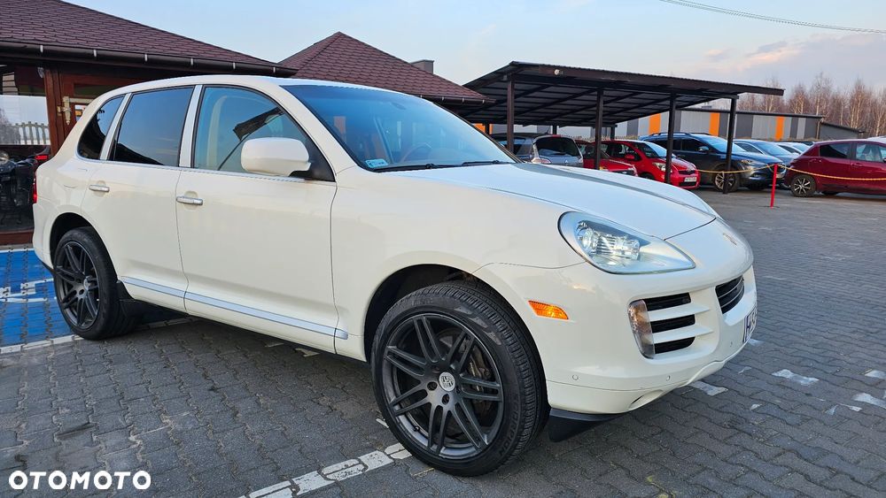 Porsche Cayenne - 18
