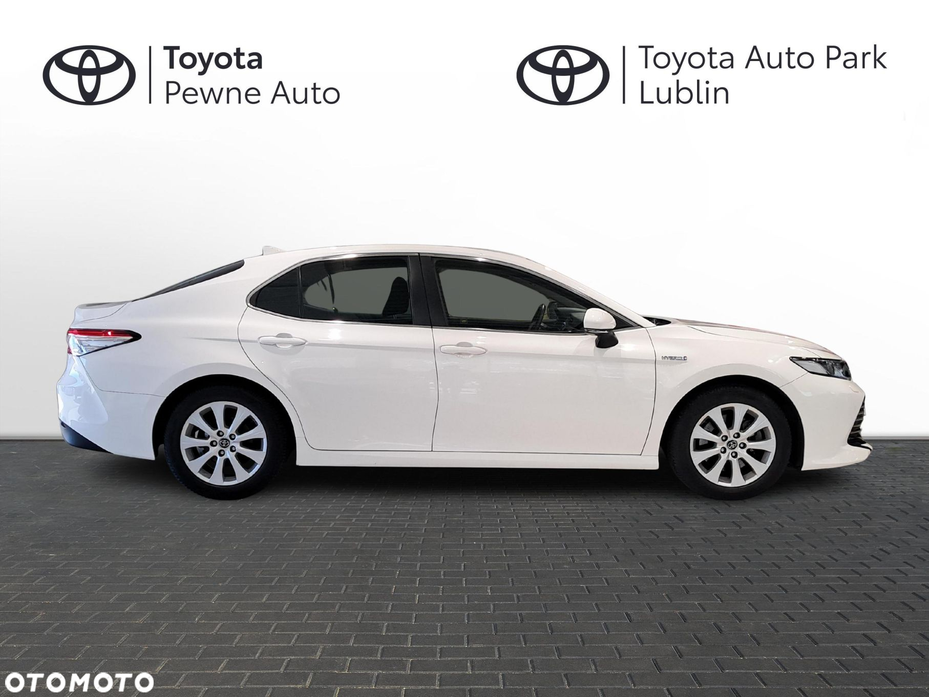 Toyota Camry 2.5 Hybrid Comfort CVT - 6