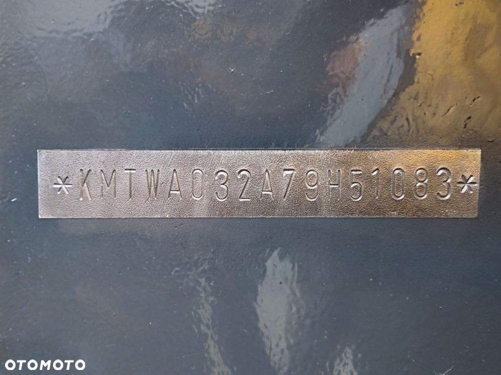 Komatsu WA380-5H - 11