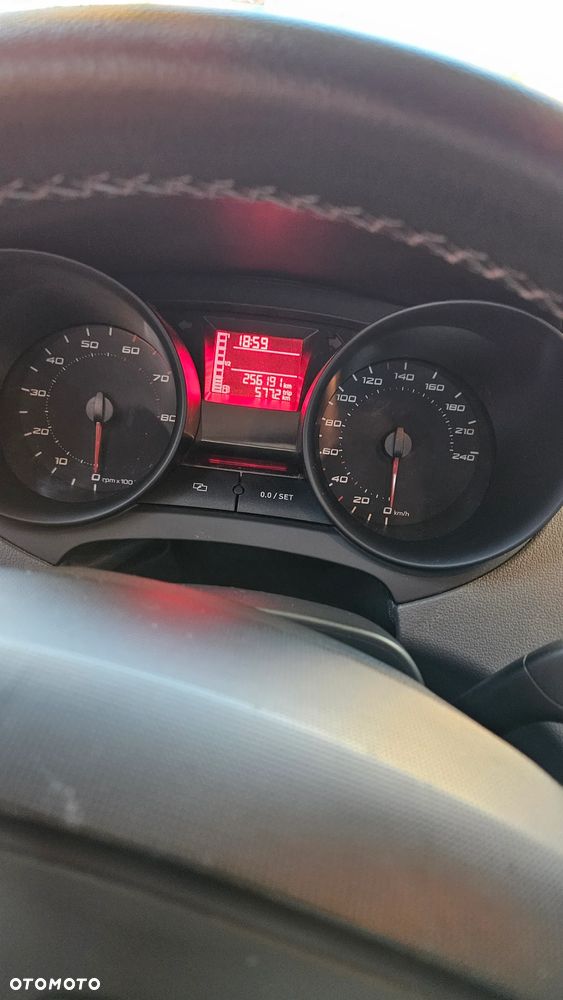 Seat Ibiza 1.4 16V Reference - 7