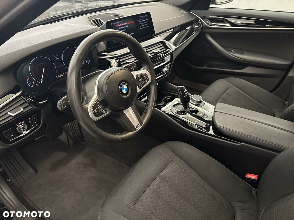 BMW Seria 5 518d Advantage - 10
