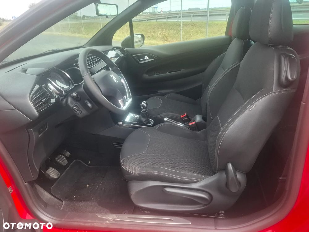 Citroën DS3 1.6 VTi SoChic - 16