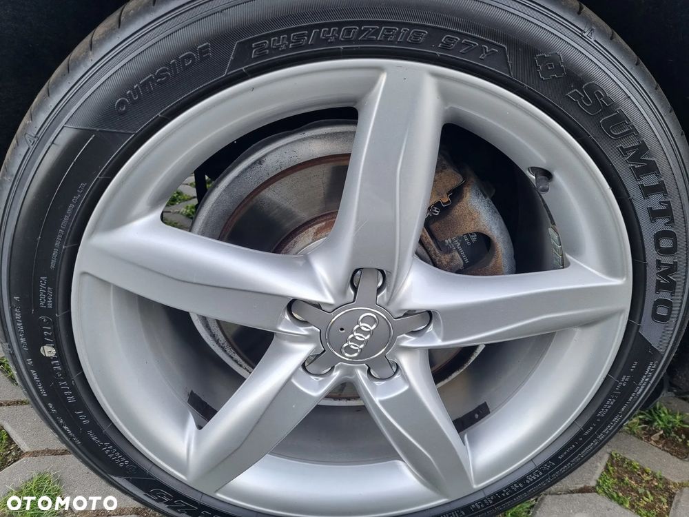Audi A4 Avant 2.0 TDI DPF quattro S tronic Attraction - 32