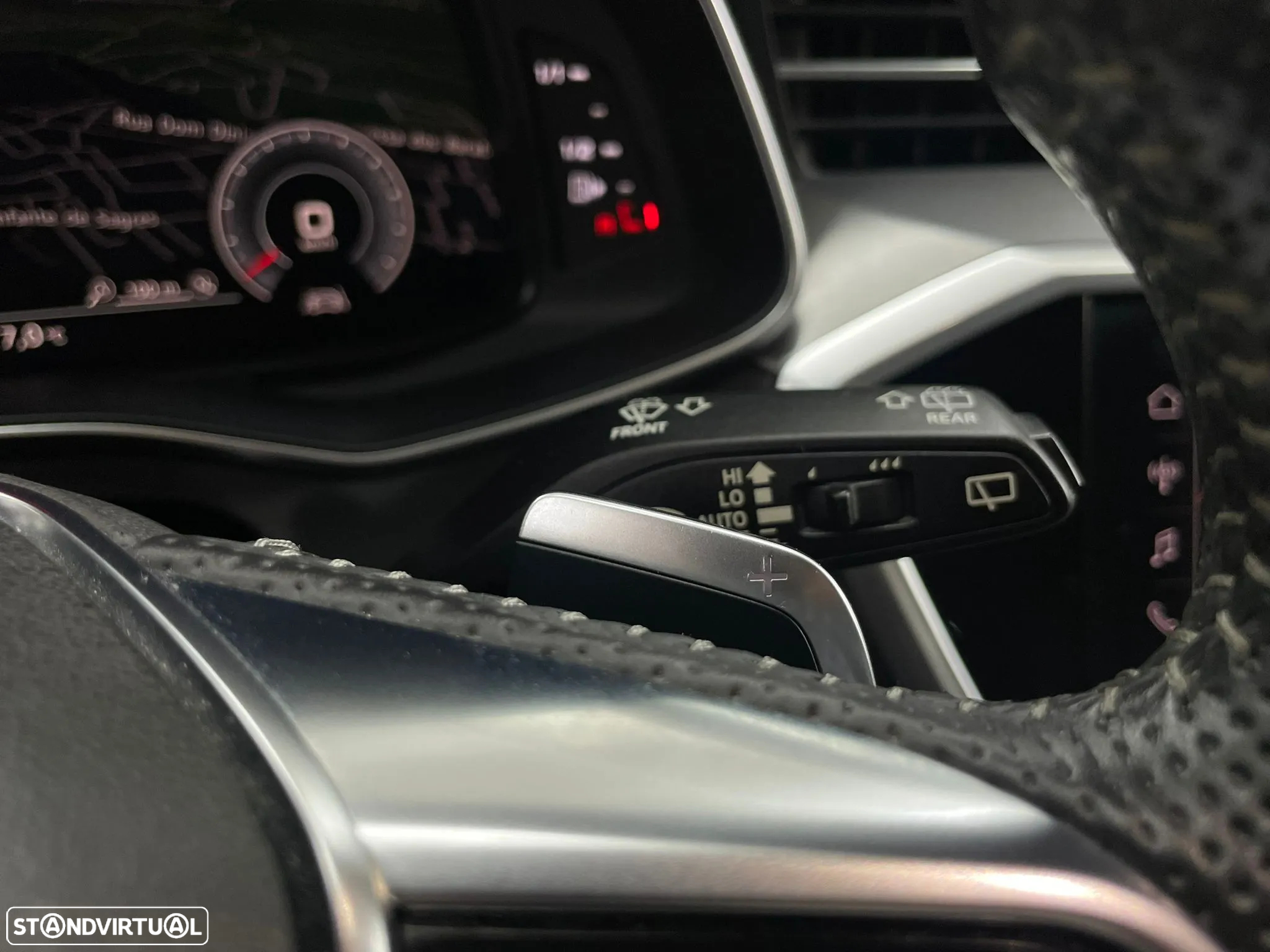 Audi A6 Avant 40 TDI quattro S tronic S line - 33