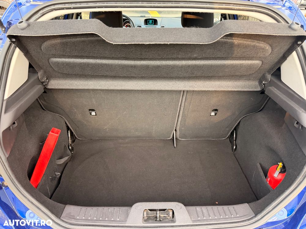 Ford Fiesta 1.5 TDCi St&St Ambiente - 15