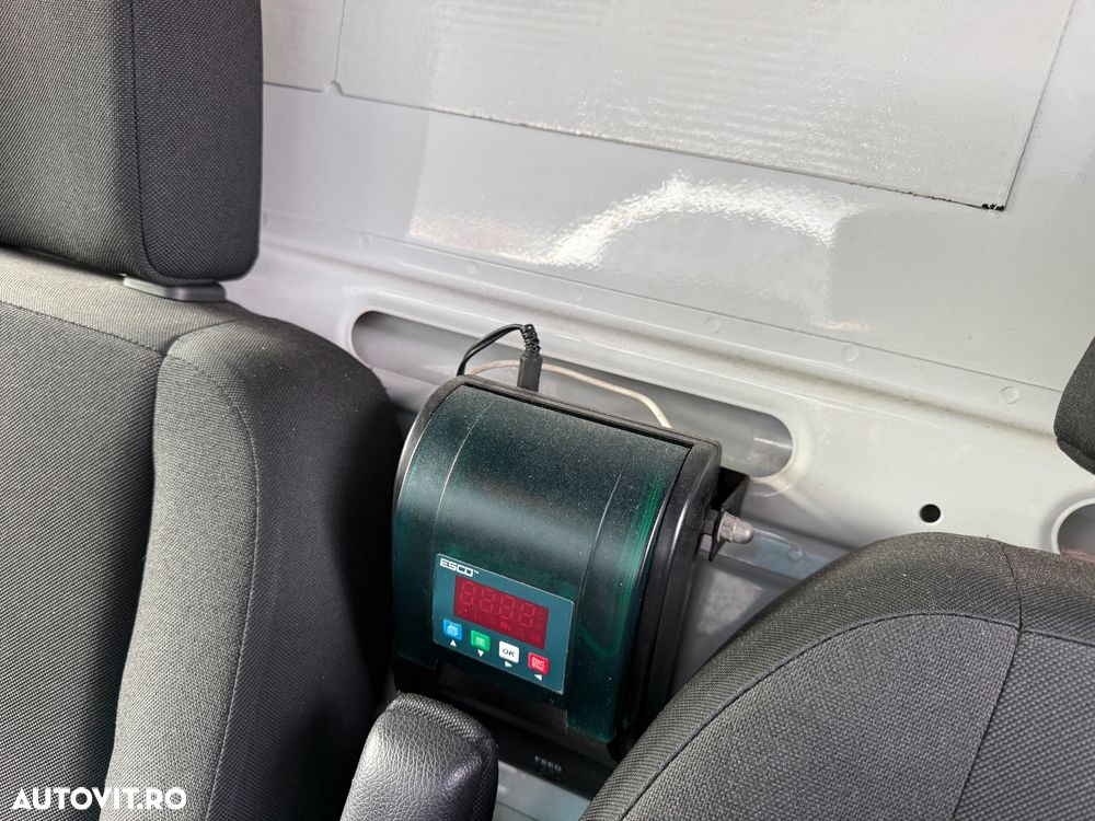 Mercedes-Benz Sprinter 516 - 17