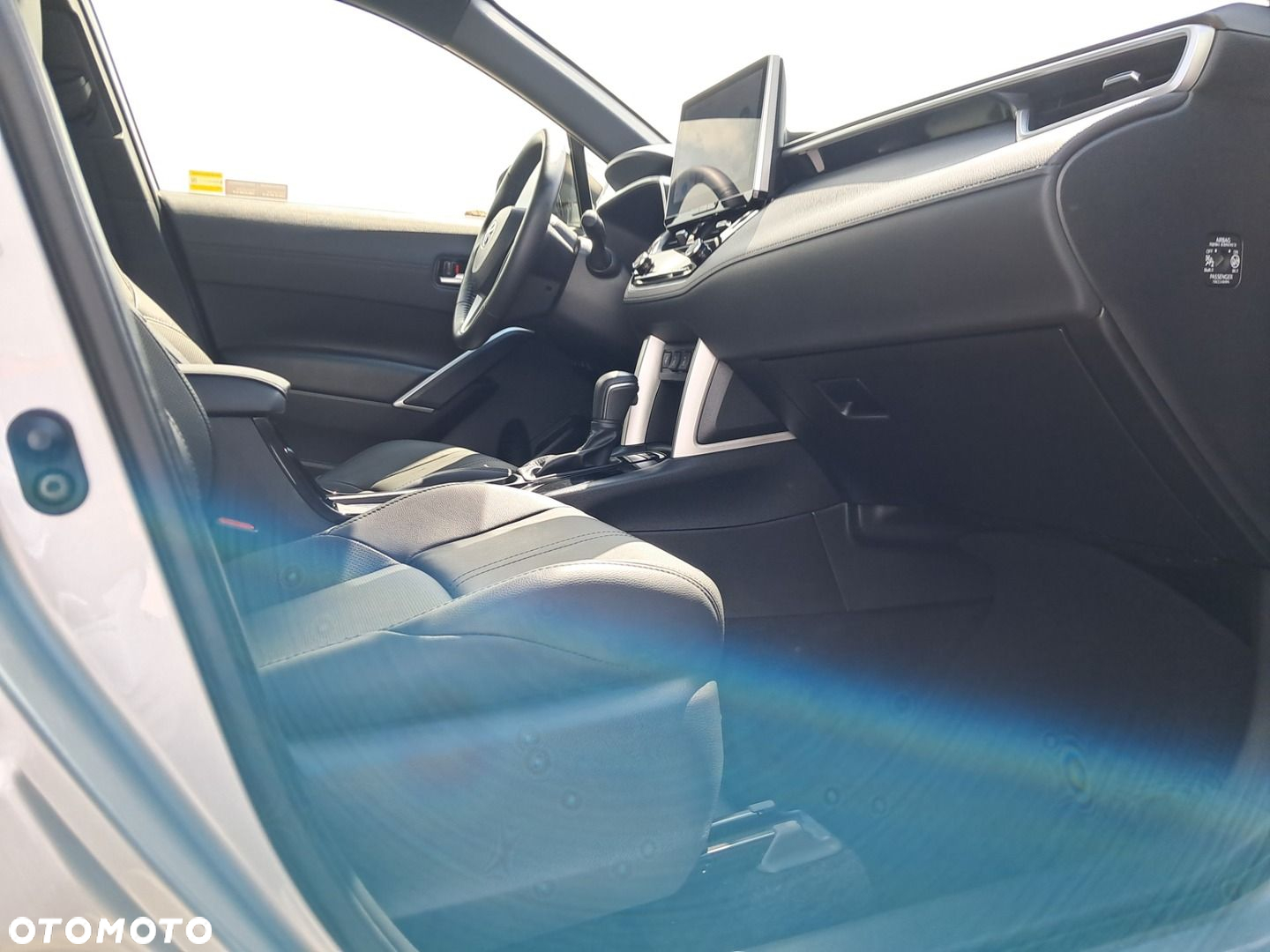 Toyota Corolla Cross 2.0 Hybrid Premiere Edition AWD - 28