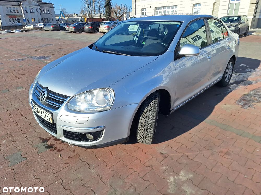 Volkswagen Jetta 1.9 TDI Trendline - 11