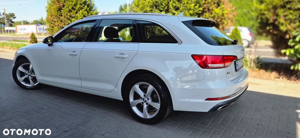 Audi A4 Avant 40 TFSI S tronic - 10