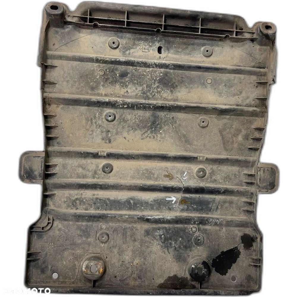 OSŁONA PŁYTA PODWOZIA AUDI A3 8V VOLKSWAGEN SEAT SKODA 5Q0825230H 99/26 - 1