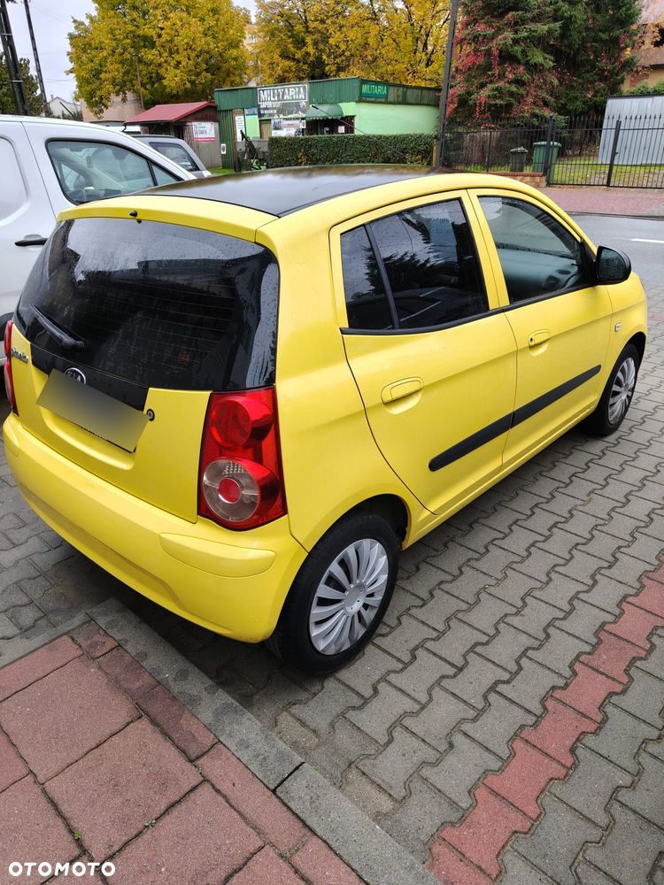 Kia Picanto - 11