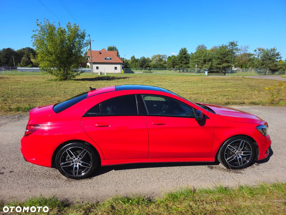 Mercedes-Benz CLA 220 4-Matic AMG Line - 6