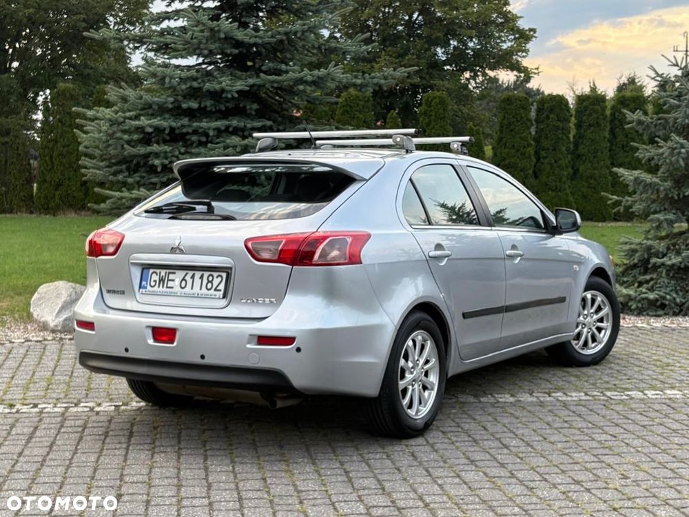 Mitsubishi Lancer 1.6 Invite - 30