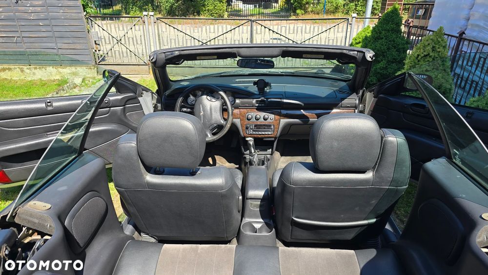 Chrysler Sebring - 2