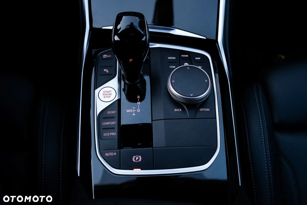 BMW Seria 3 318d MHEV Sport Line - 28