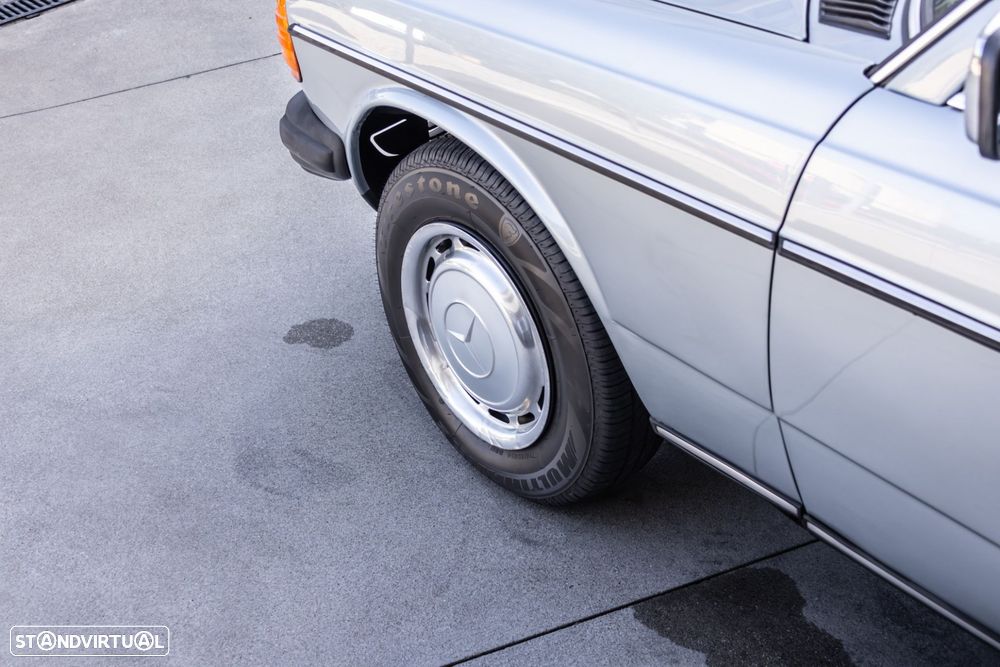 Mercedes-Benz W123 (1976-1986) - 12