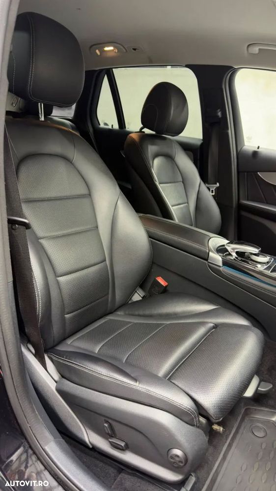 Mercedes-Benz GLC - 21