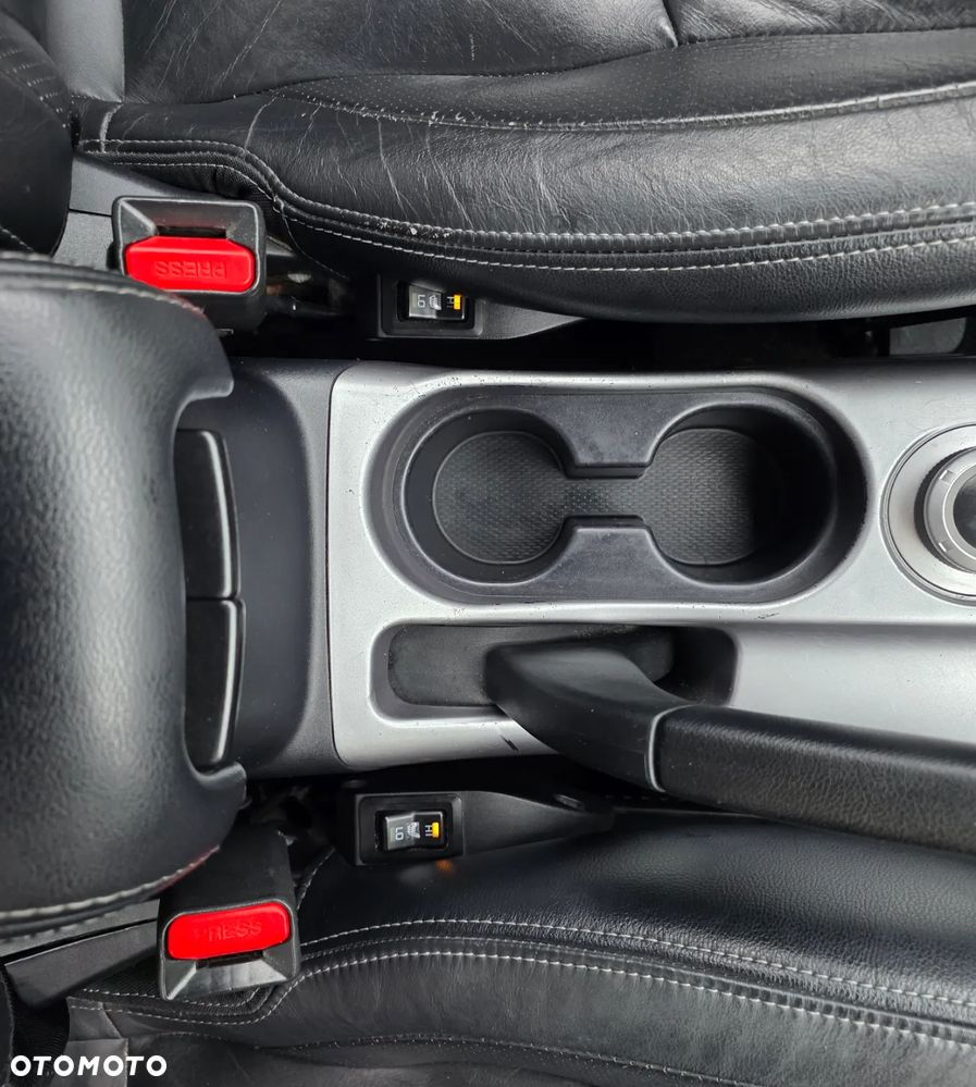 Mitsubishi Outlander 2.2 DI-D 4WD Instyle - 12
