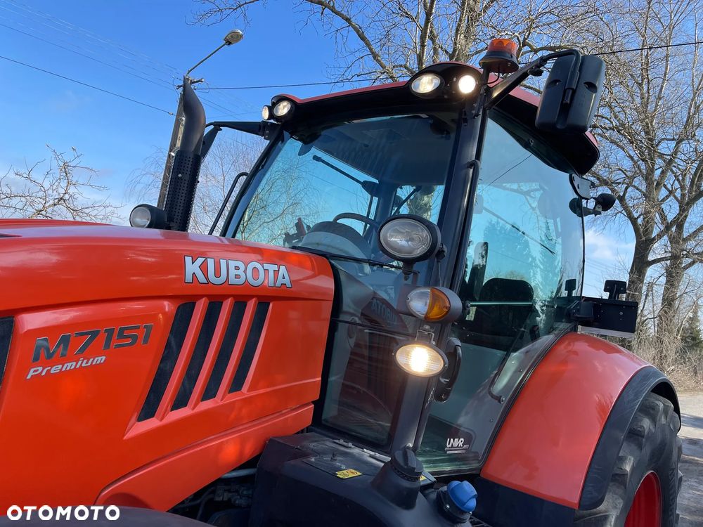 Kubota Ciągnik rolniczy Traktor Kubota M7151 PREMIUM 2017 ROK_Amortyzowana oś,Klima,TUZ,Zaczepy - 23