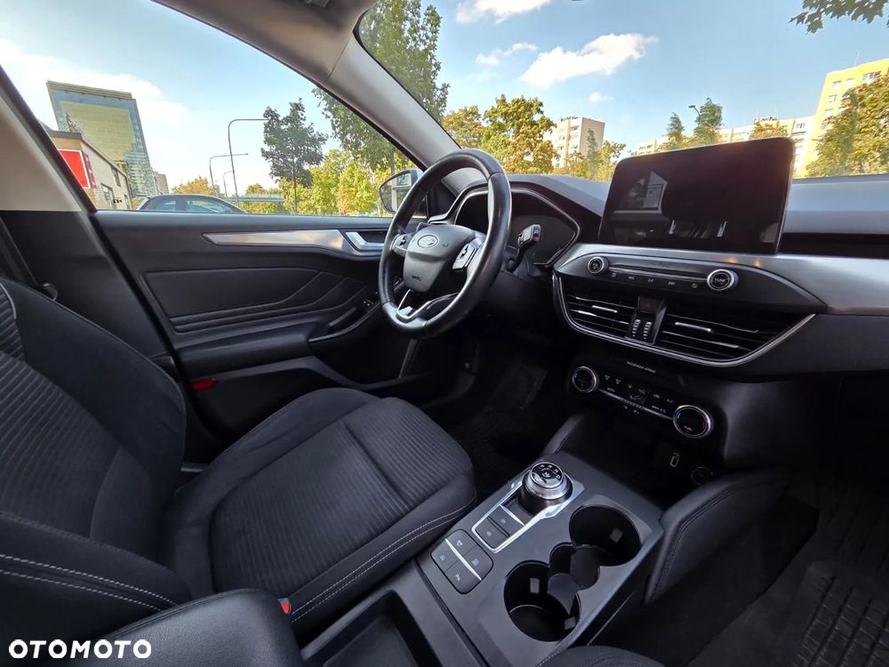 Ford Focus 1.5 TDCi Titanium PowerShift - 21