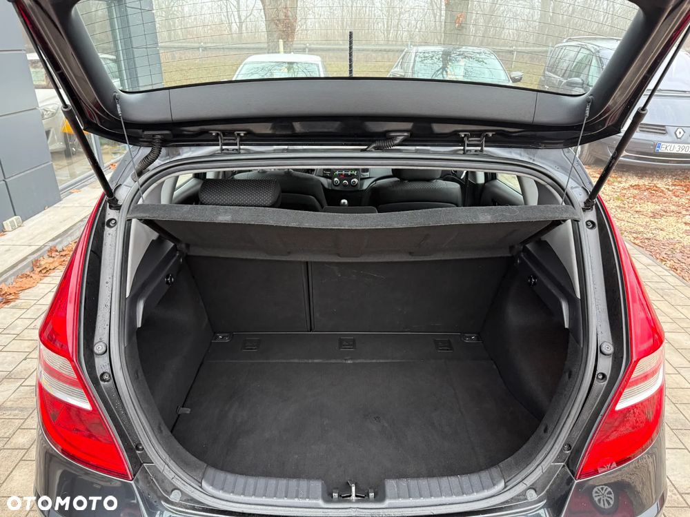 Hyundai i30 1.6 CRDi Classic - 23