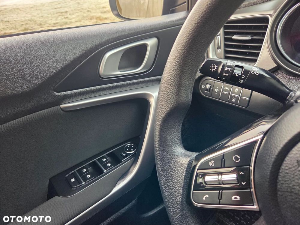 Kia Ceed 1.0 T-GDI M - 37