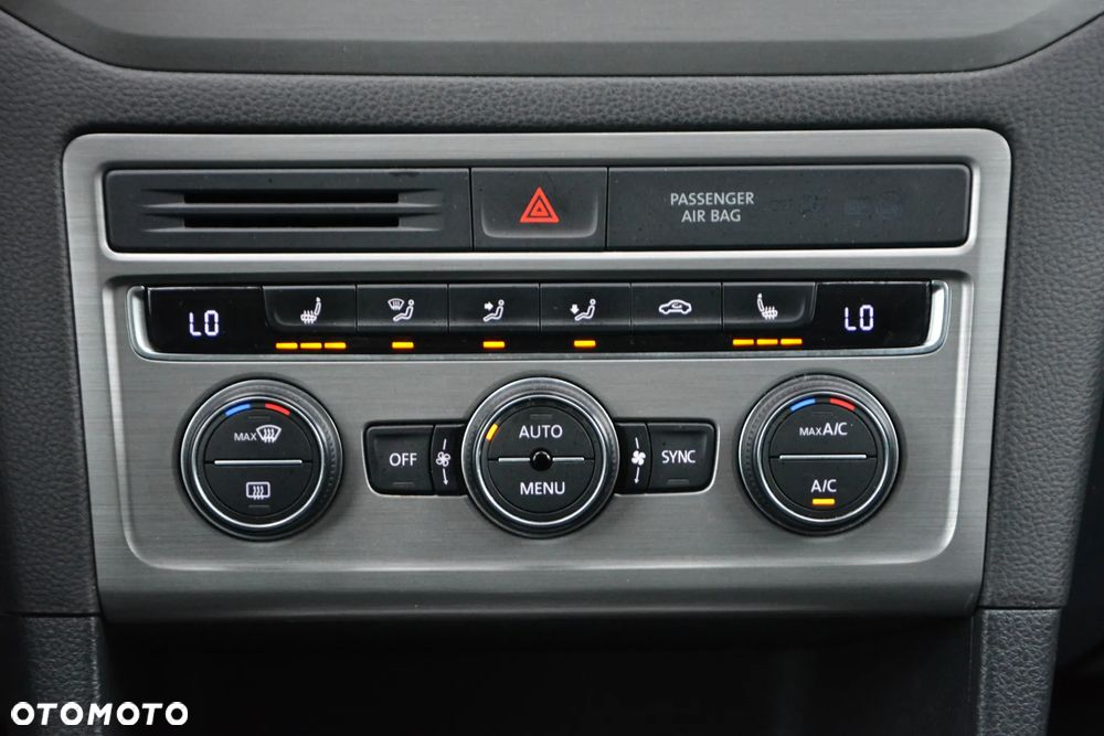 Volkswagen Golf Sportsvan - 17