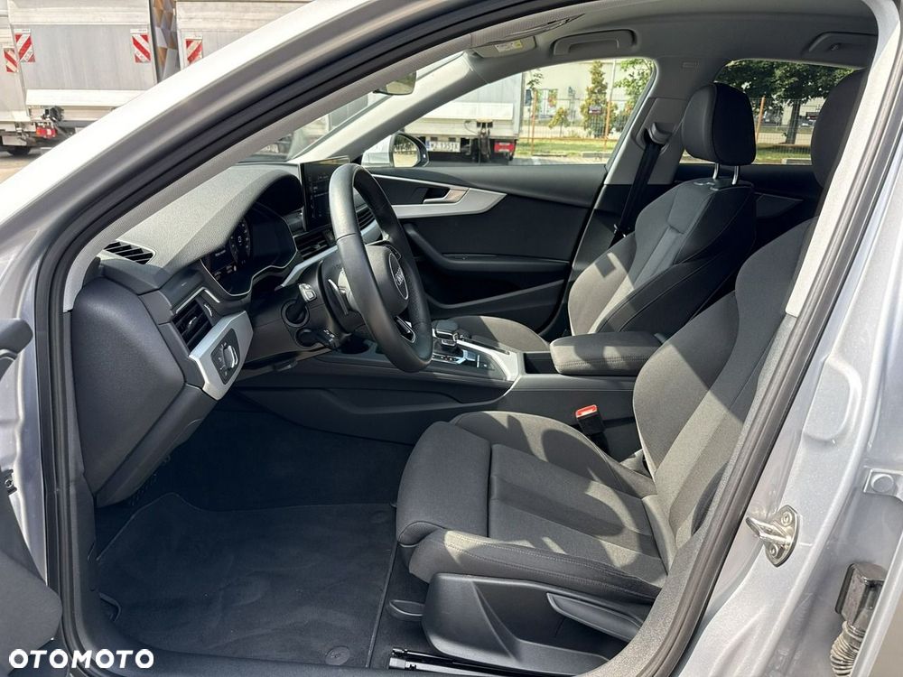 Audi A4 Limousine 35 TFSI mHEV S tronic - 11