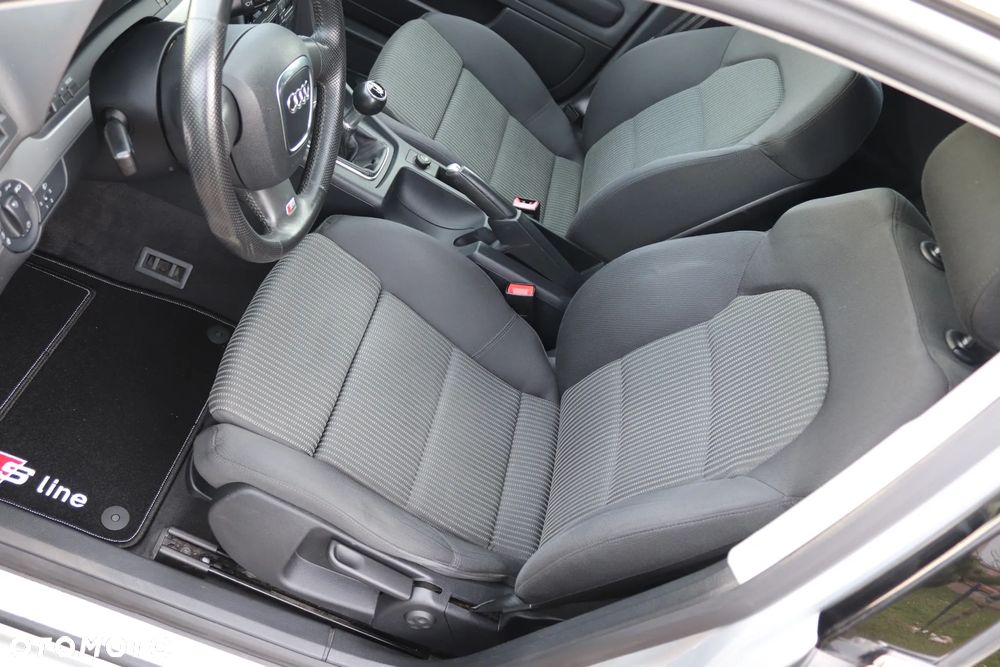 Audi A4 Avant 1.8 T - 33