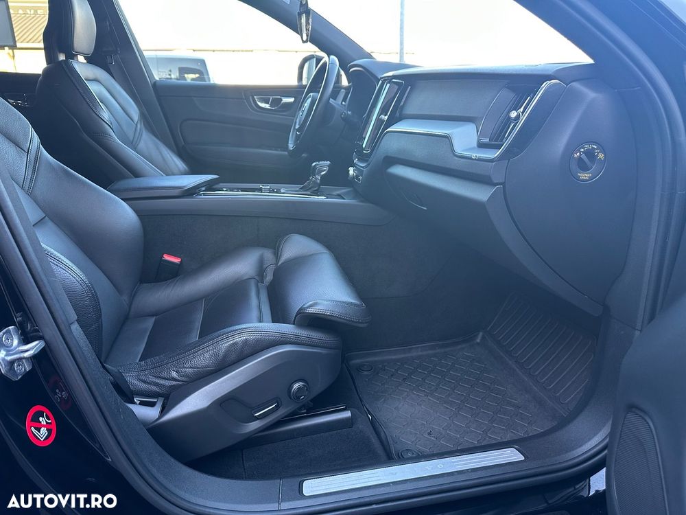 Volvo XC 60 D4 AWD Momentum - 21