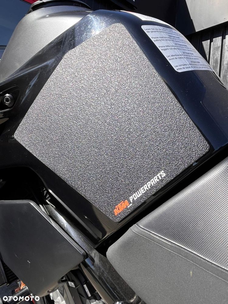 KTM Duke 790 - 20