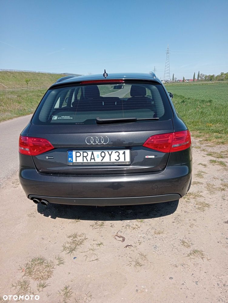Audi A4 Avant - 4