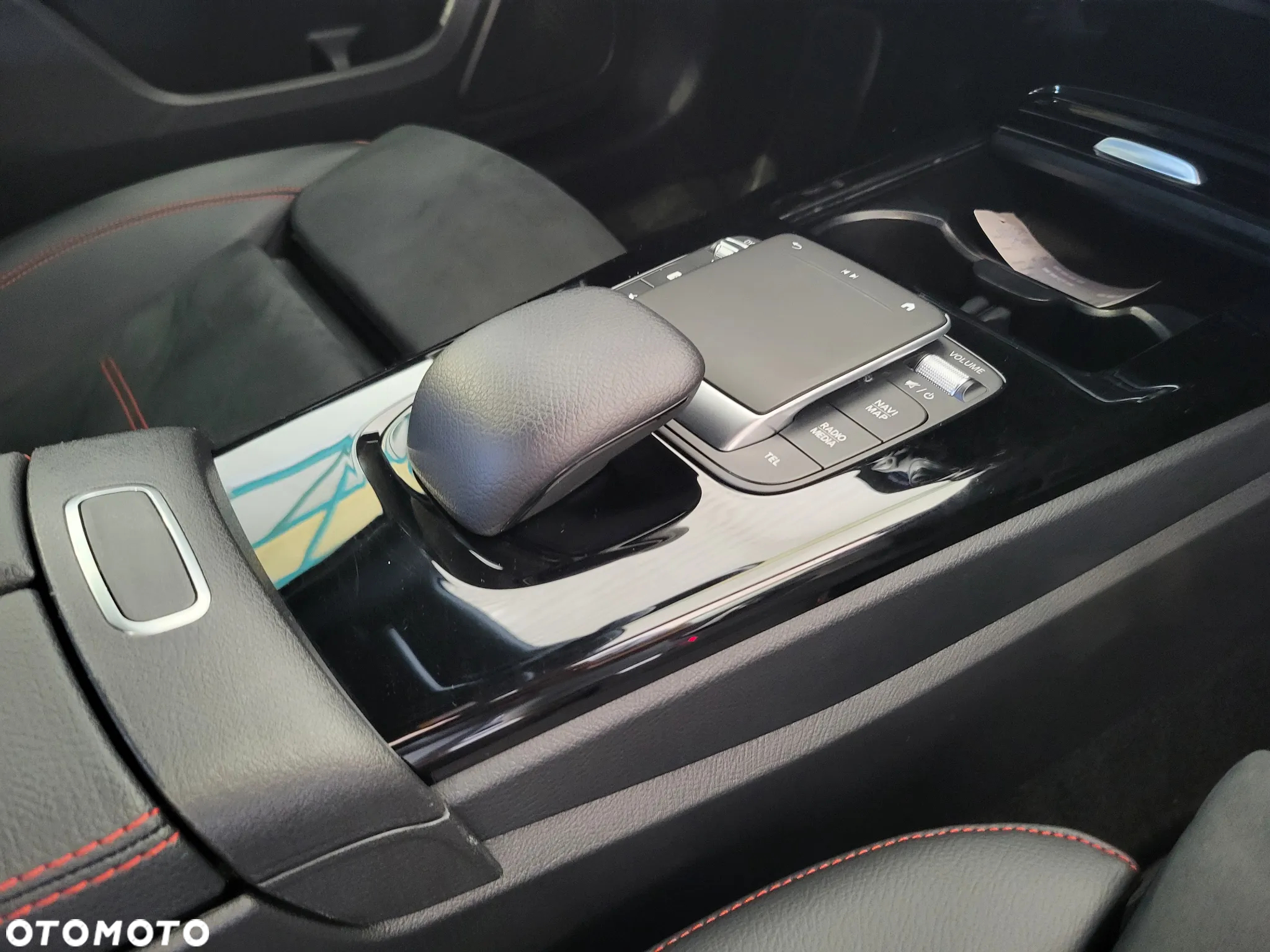 Mercedes-Benz Klasa A 180 d AMG Line 8G-DCT - 24