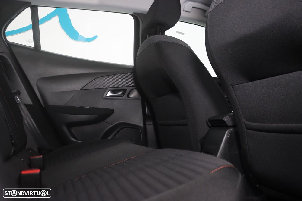 Peugeot e-2008 50 kWh Active Pack - 14