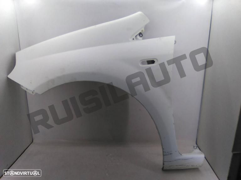 Guarda Lamas Frente Esquerdo  Fiat Grande Punto (199) [2005_201 - 1