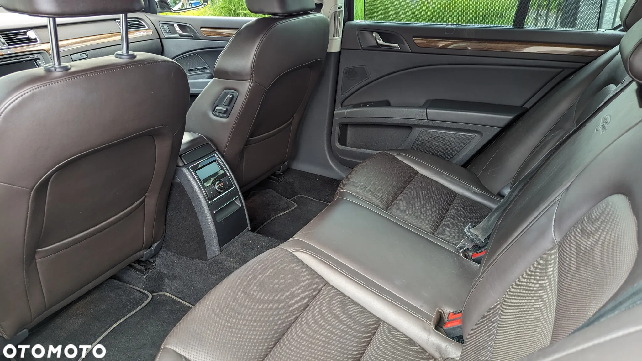 Skoda Superb 2.0 TDI 4x4 L&K DSG - 8