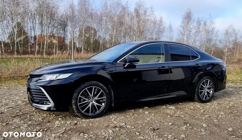 Toyota Camry 2.5 Hybrid Prestige CVT - 2