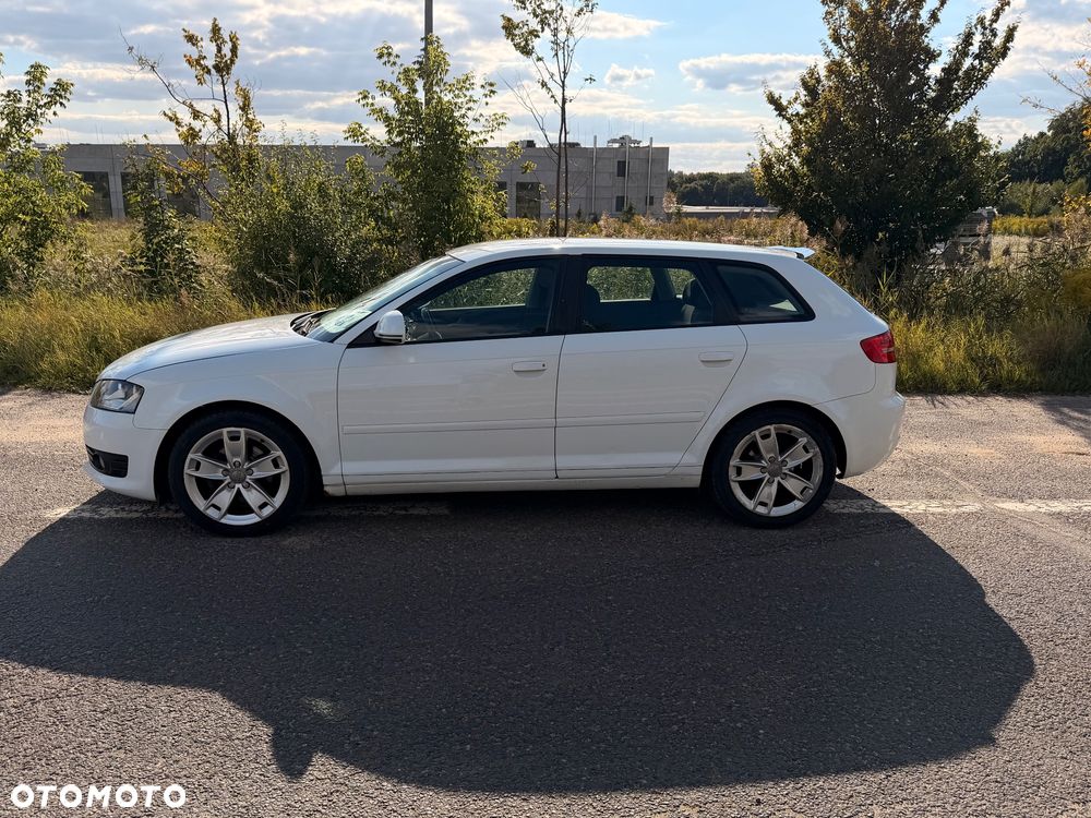 Audi A3 Sportback 1.8 TFSI Attraction - 2