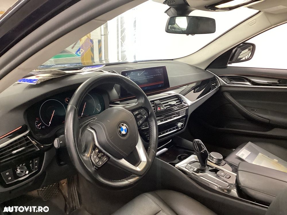 BMW Seria 5 520d AT - 7