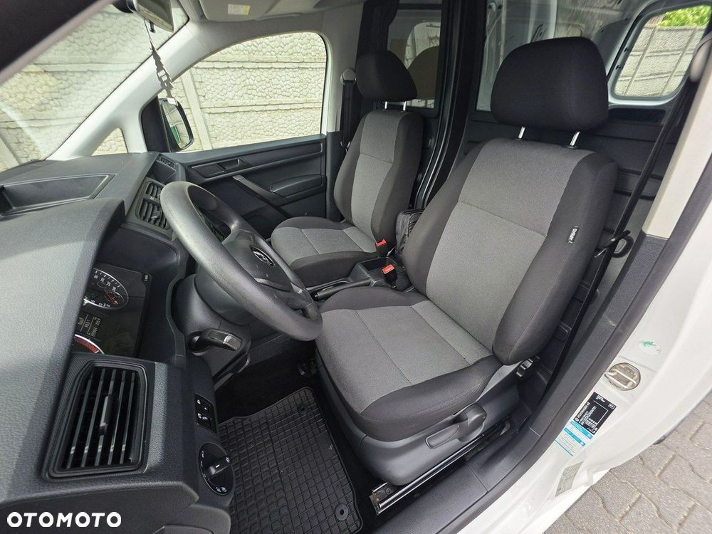 Volkswagen Caddy - 10